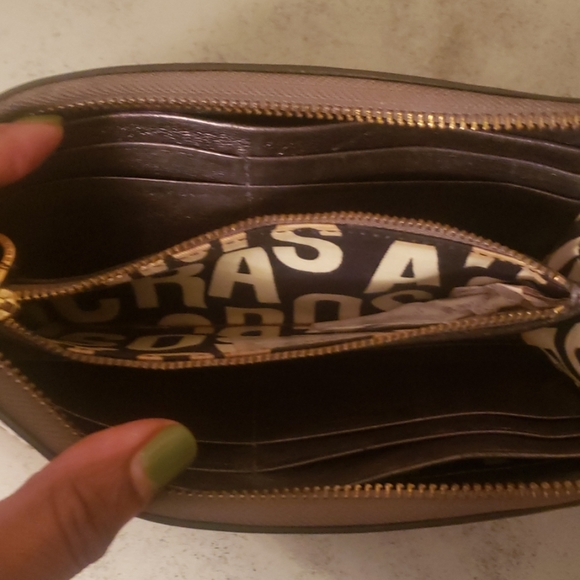 Wallet - Picture 4 of 4